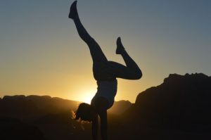 yoga-pose-handstand-8510-2