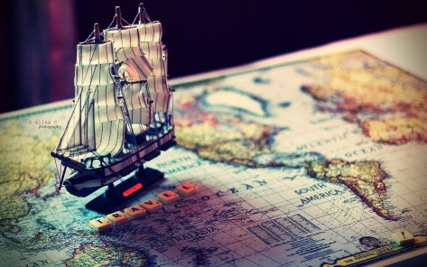 travel-map-sailing-ship-wallpaper