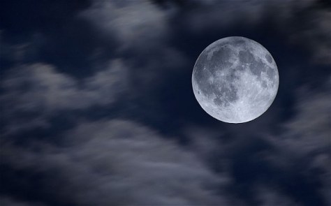 full-moon_2624117b
